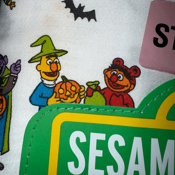 Sesame Street Halloween Pillowcases / Halloween Pillow Cases - Picture 2 of 5